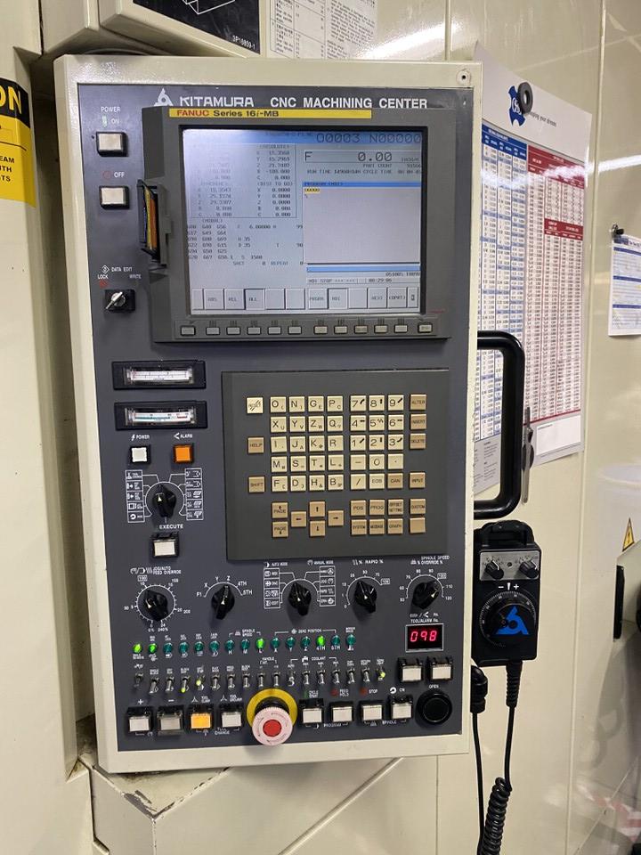 Used 2004 Kitamura MyCenter HX 400iF