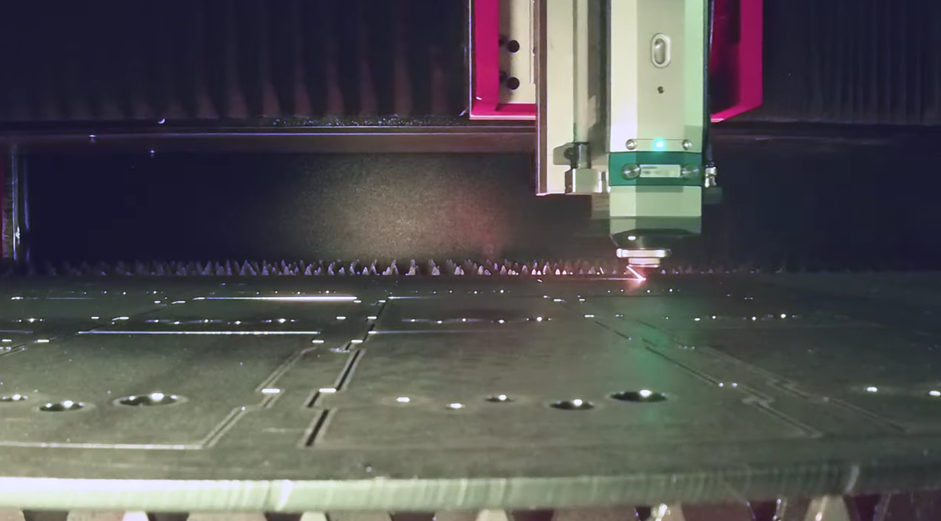 Used 2025 Lincoln Electric  LINC-CUT 3015 CNC Fiber Laser