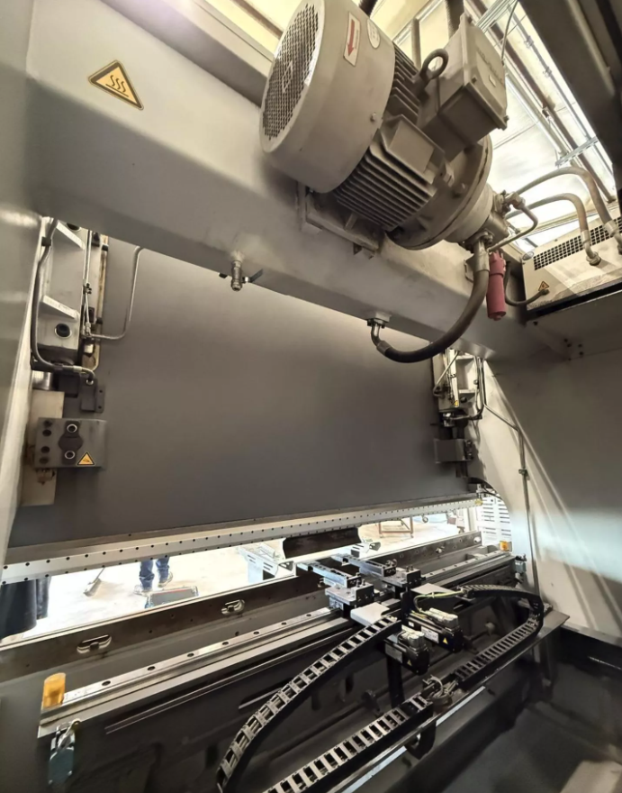 Used 2016 Bystronic Xact Smart 160/3100 Press Brake, 10' x 160 Ton Capacity