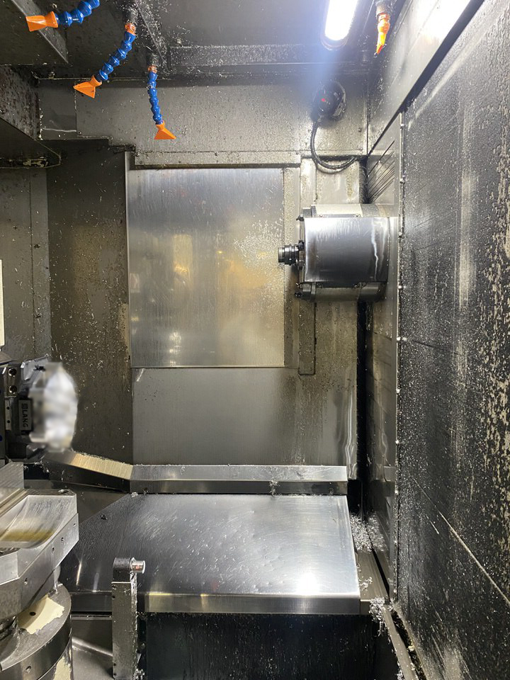 Used 2004 Kitamura MyCenter HX 400iF 5th Axis HMC