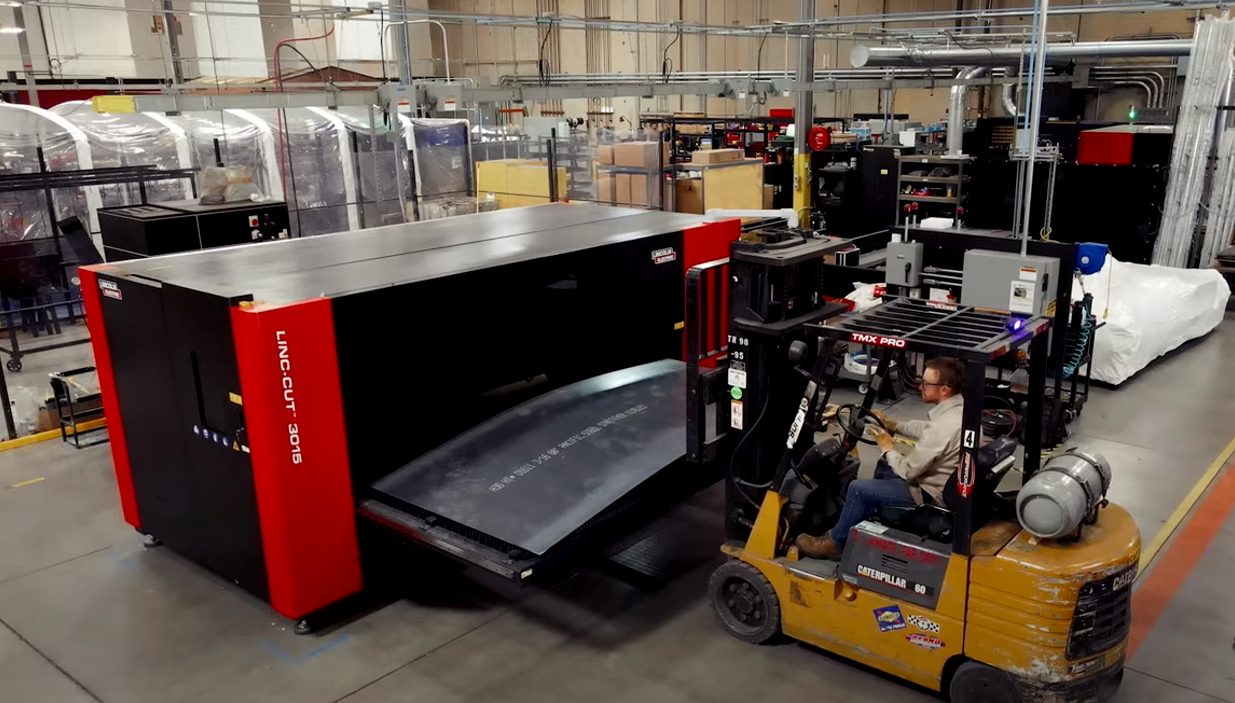 Used 2025 Lincoln Electric  LINC-CUT 3015 CNC Fiber Laser