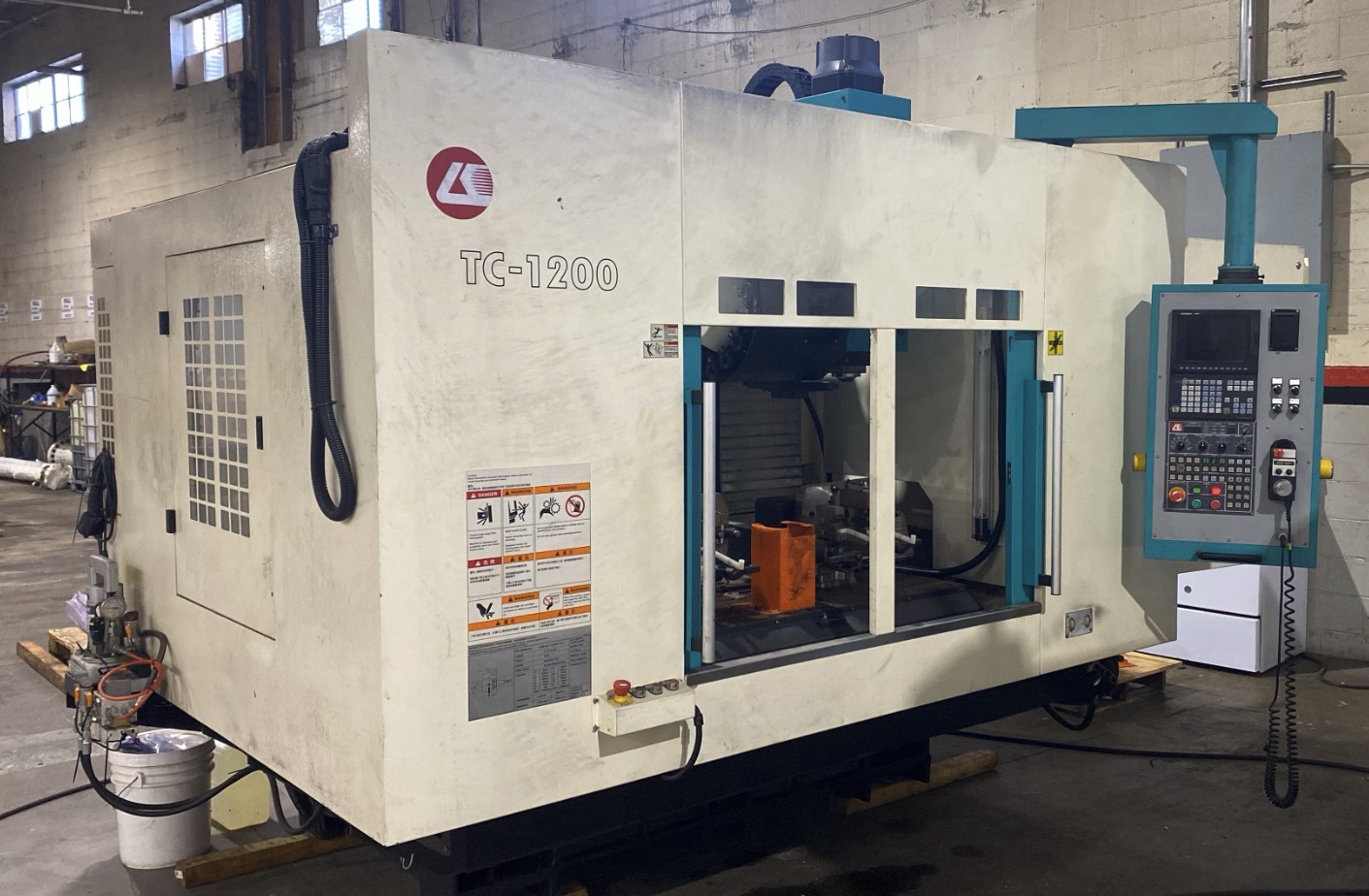 Used LK TC-1200 Vertical Milling / Drilling / Tapping Center
