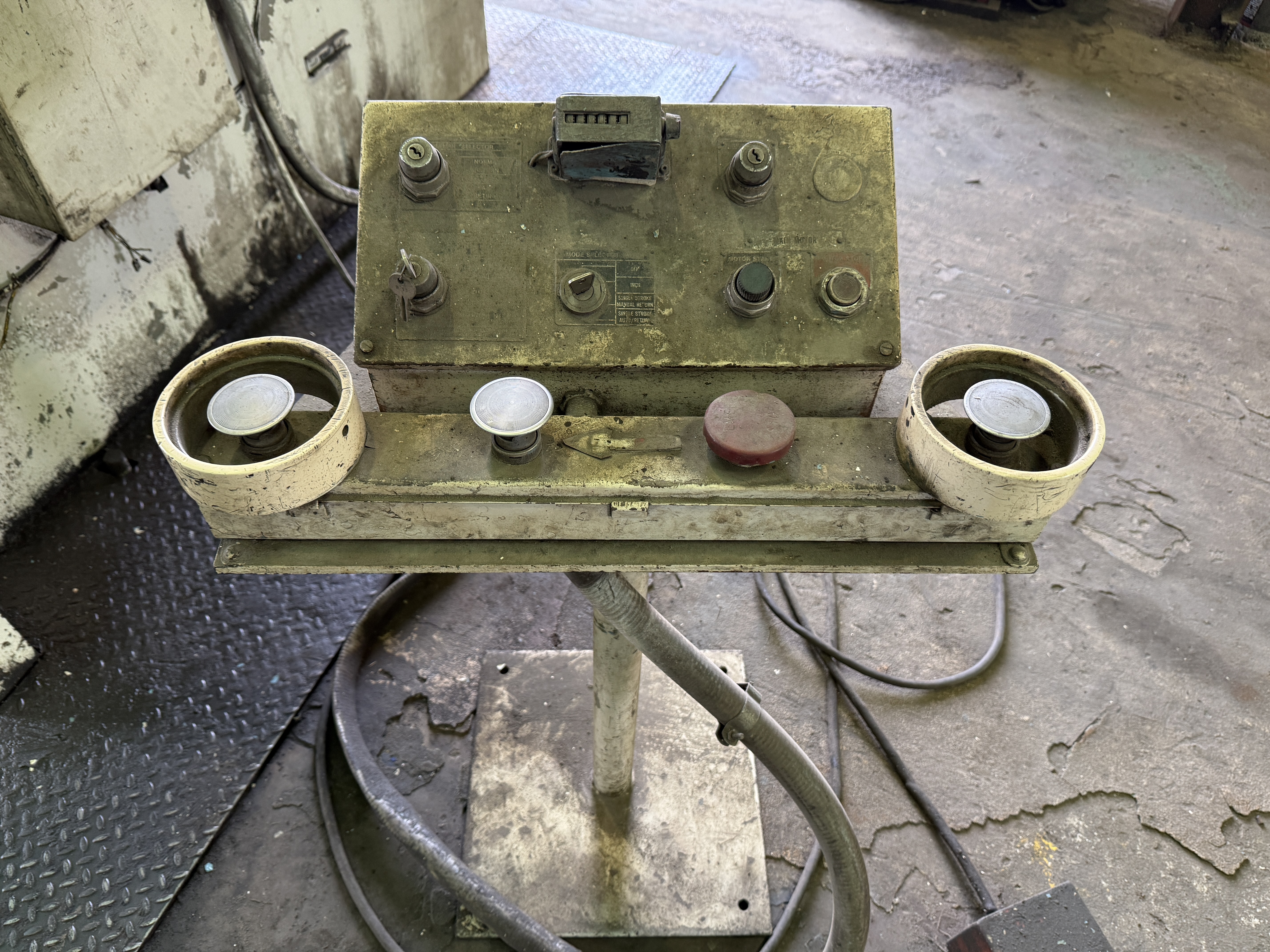 Used 1976 PACIFIC K750-12 PRESS BRAKE