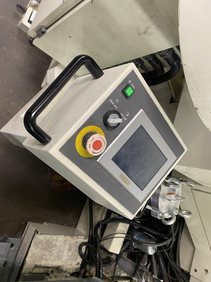 Used 2004 Kitamura MyCenter HX 400iF