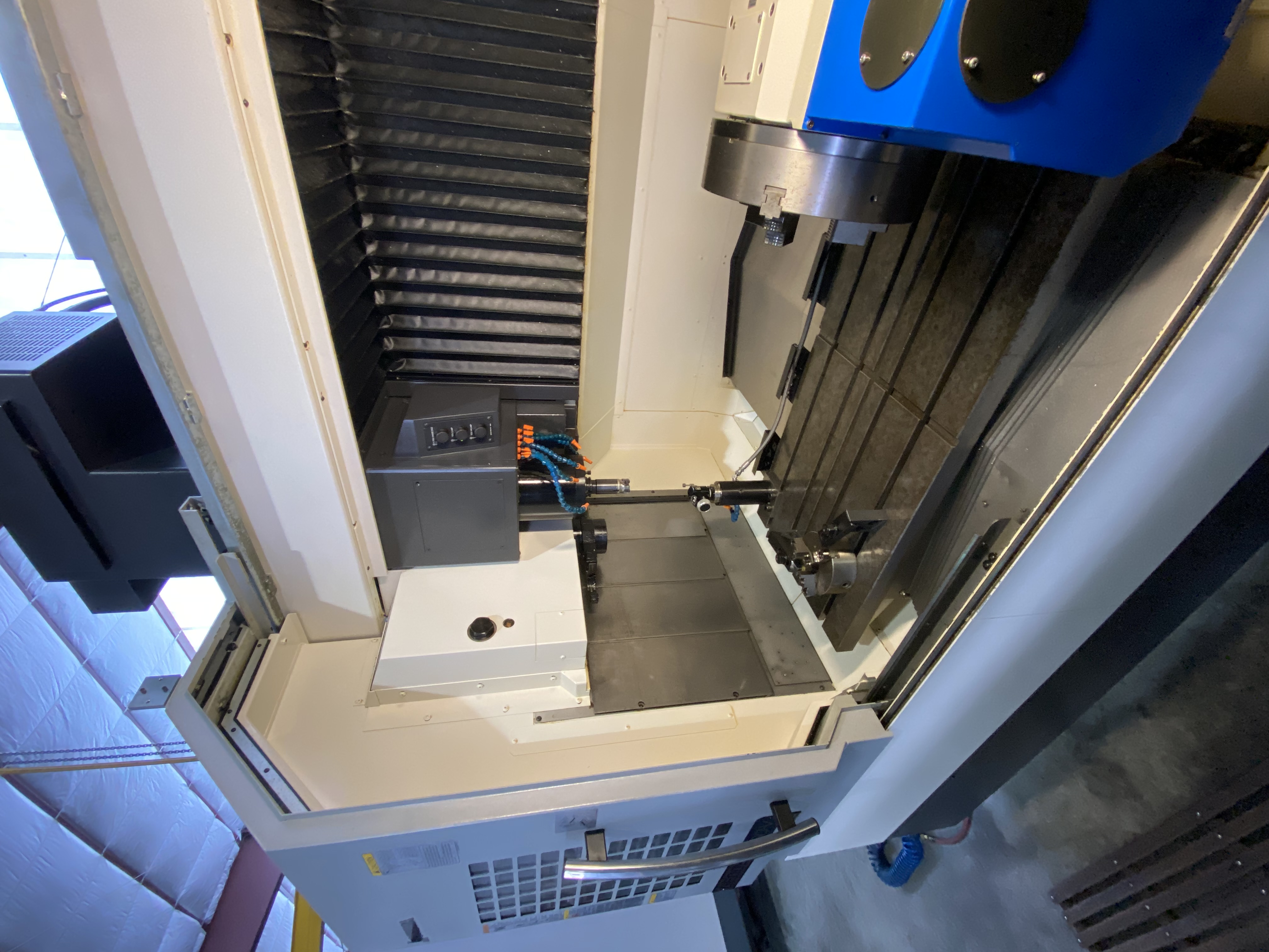 Used 2014 Okuma M560-V Mill W/2022 KITAGAWA MK350MKD01 4TH AXIS SN:S23542 THRU HOLE 6.300” Set up with 200 psi Thru Hole Collant Unit