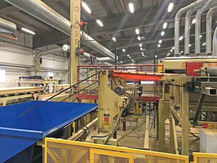 Used Globe Trim saw( equalizer saw ) for plywood