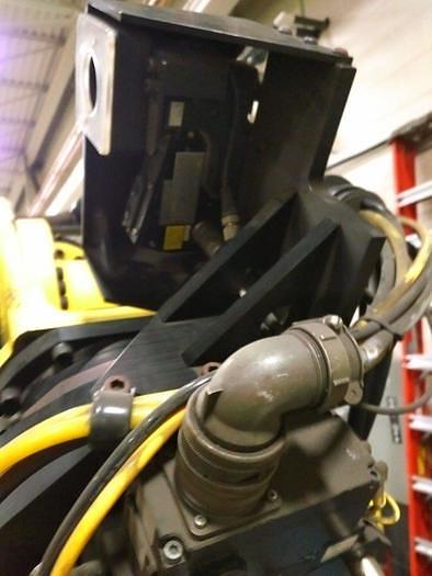 Used 2012 FANUC  M900iB/700 6 AXIS CNC ROBOT WITH R30iB CONTROLLER  & 7TH AXIS 15' LONG TRACK.