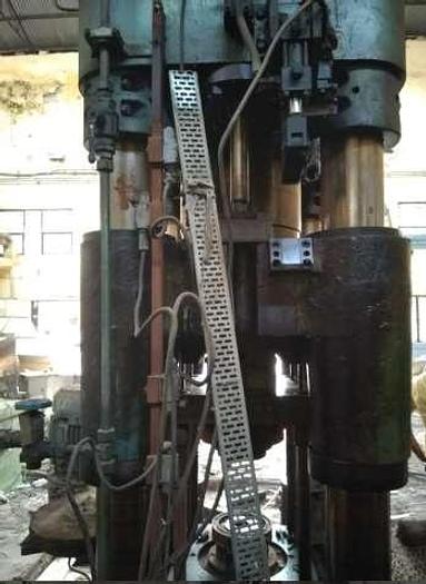 Used Press Forging Hydraulic Wellman