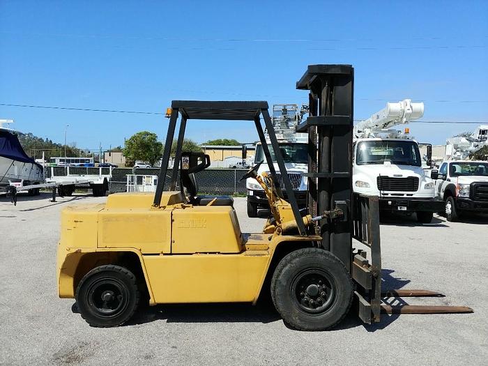 Used Clark C500-Y100 9,175 Lb 139" Fork Height Forklift - 16660