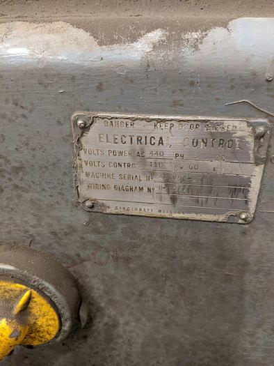 Used Cincinnati #315-16DT Vertical Mill