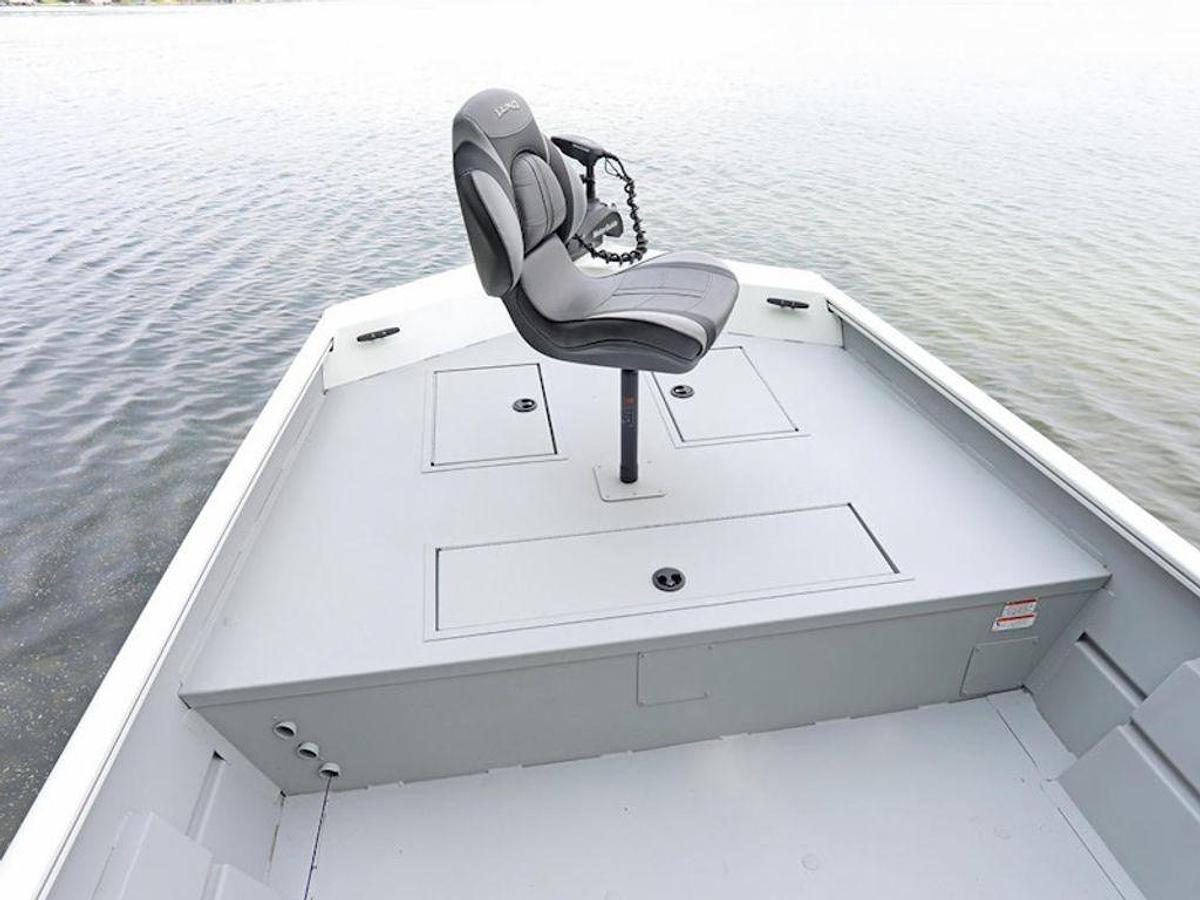 2026 Lund 1870 Predator SS
