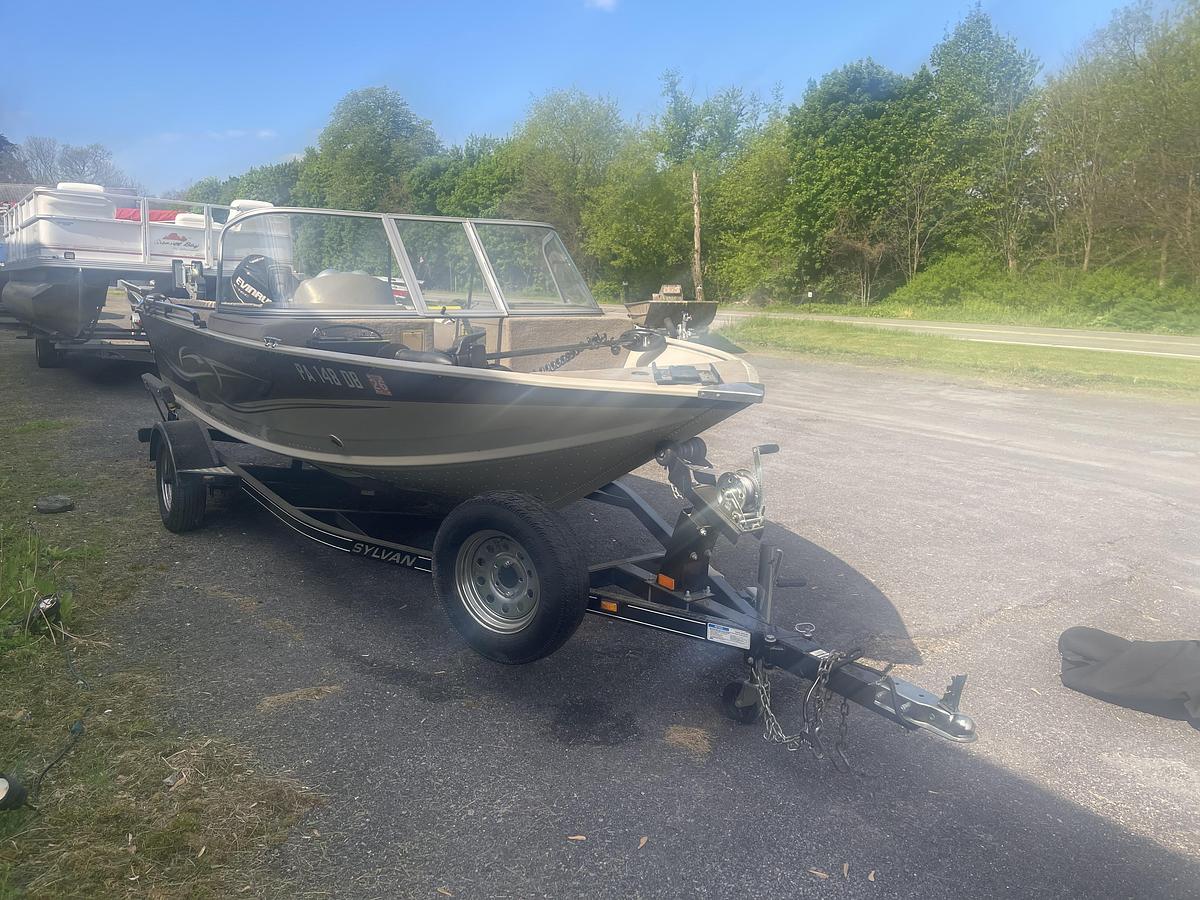 Used 2008 SLYVAN 1600 Explorer