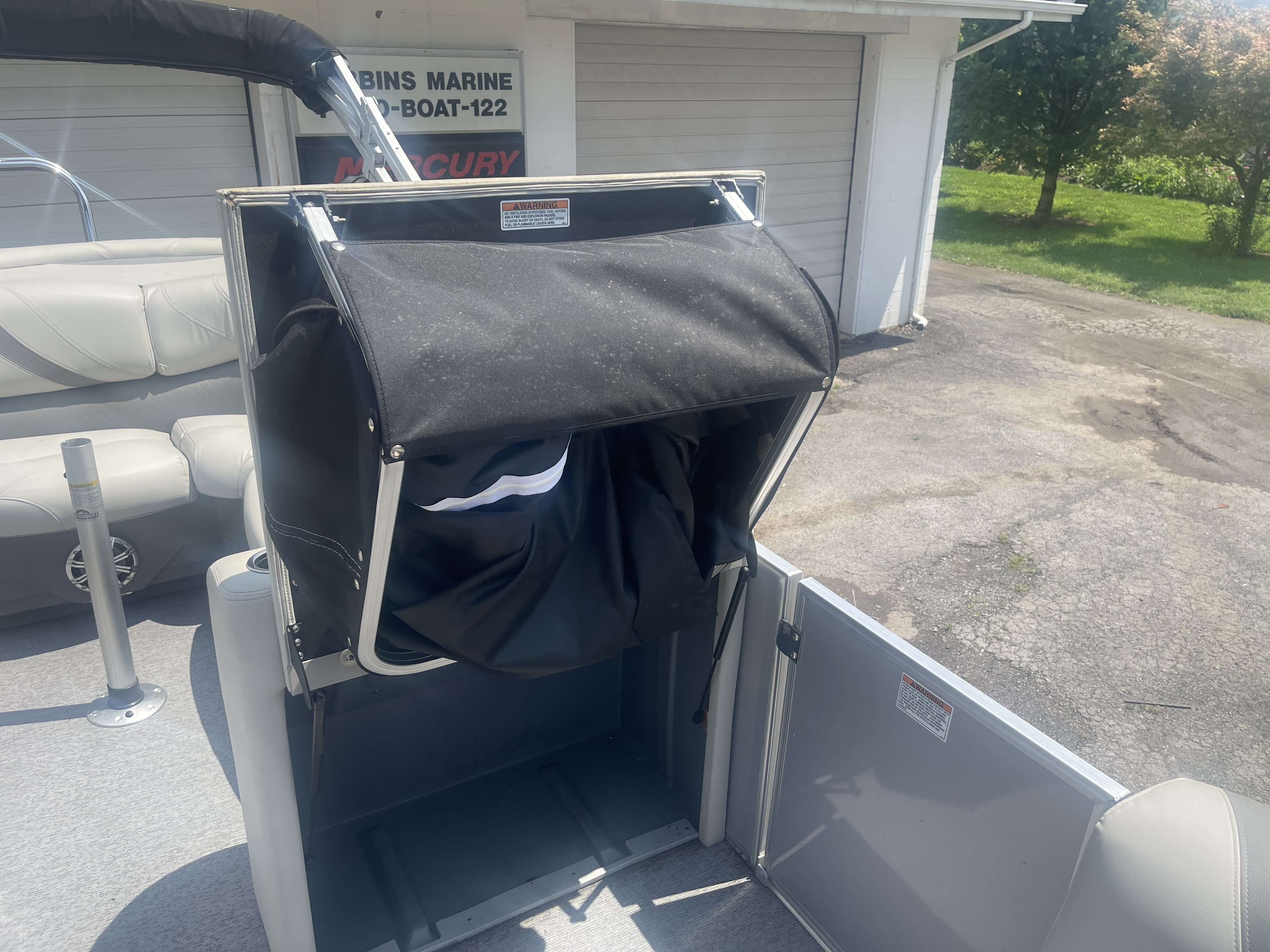 Used 2018 SYLVAN MIRAGE 8520 S TRI TOON