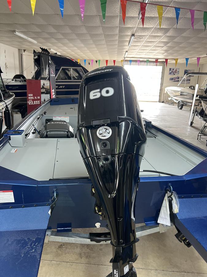 2026 Lund 1760 Predator SS