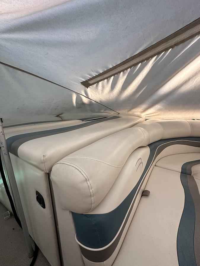 Used 2005 BENNINGTON 2575 RLX