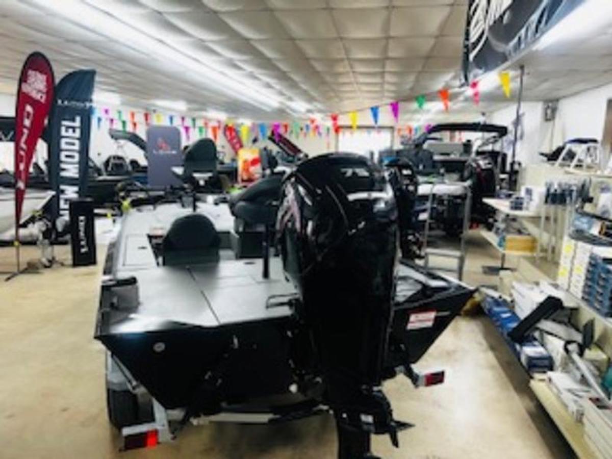 2023 Lowe Boats Legacy