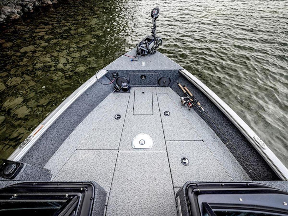 2026 Lund 1775 Impact XS SS