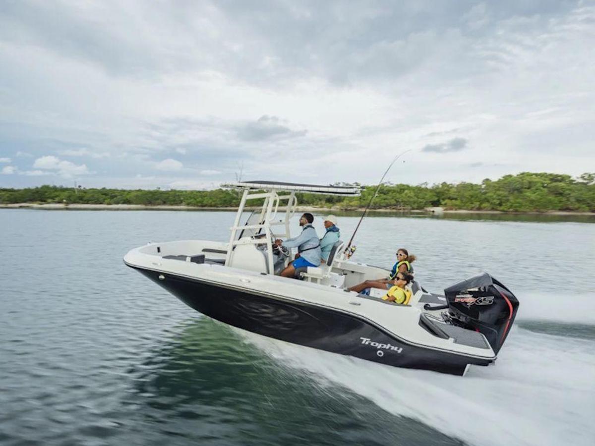 2026 Bayliner T20CC Base