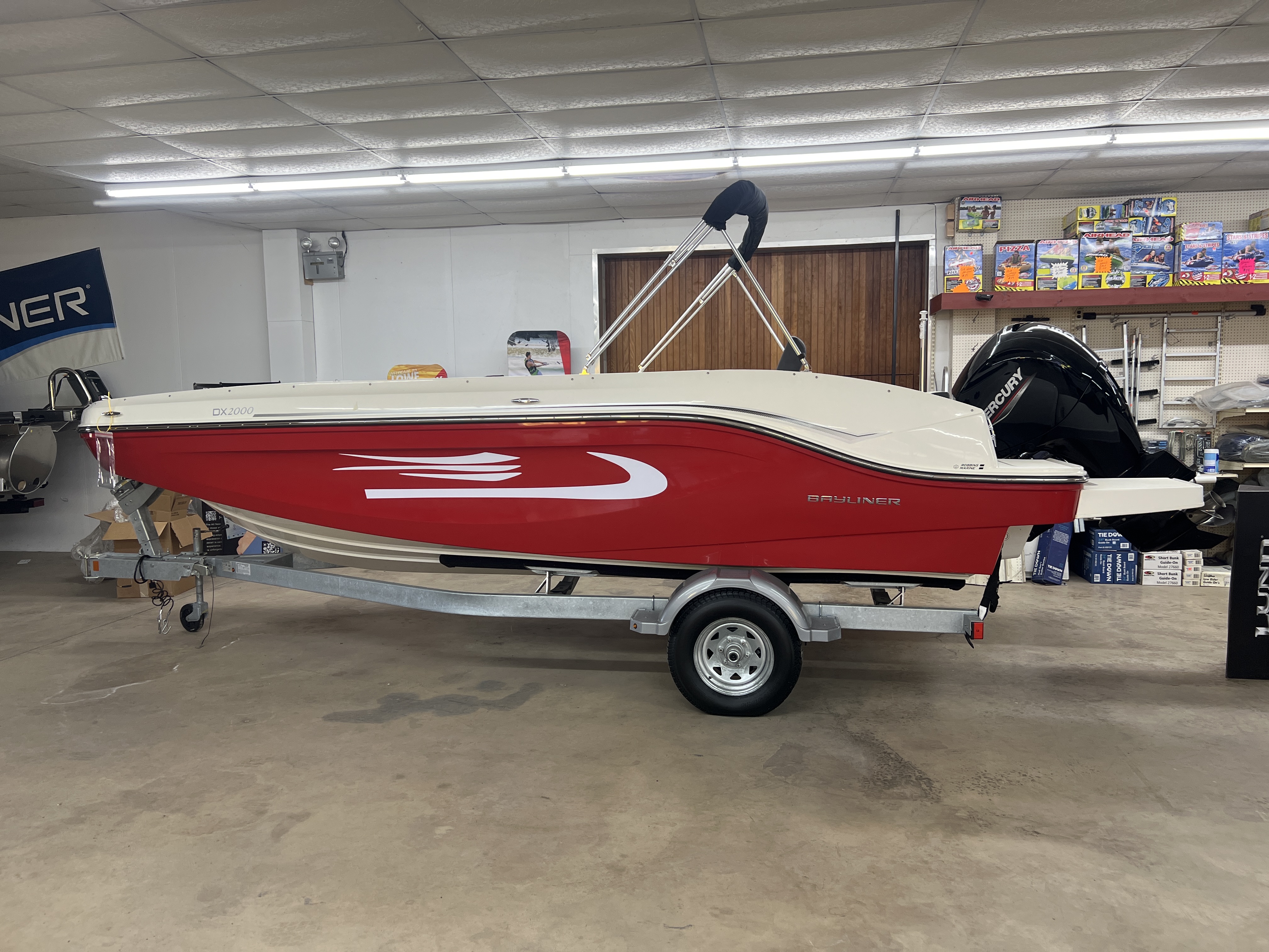2023 Bayliner DX2000 DECKBOAT - MERCURY 150HP