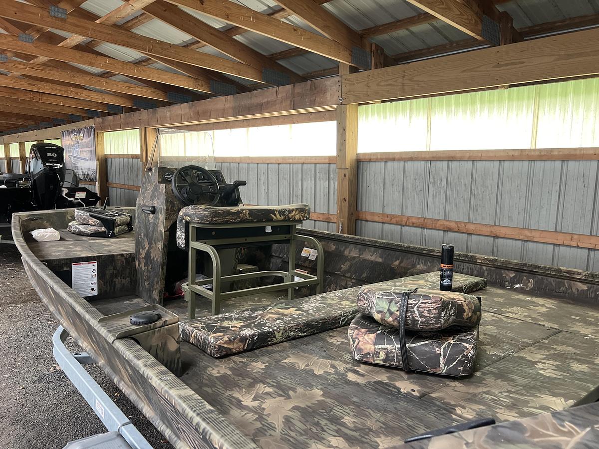 2025 Lowe Boats RX1870 Pathfinder