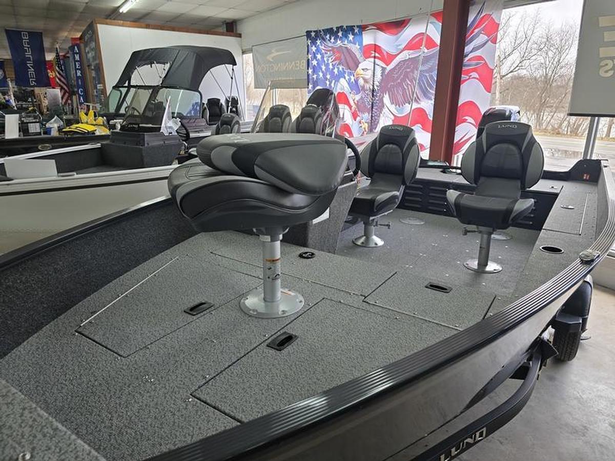 2026 Lund 1650 Angler SS