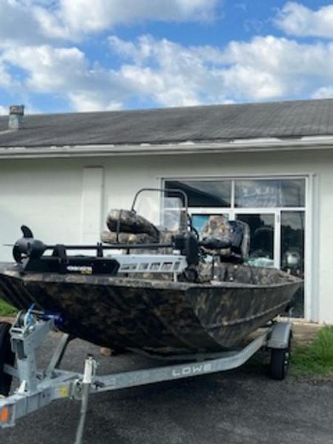 2025 Lowe Boats RX1870 Pathfinder
