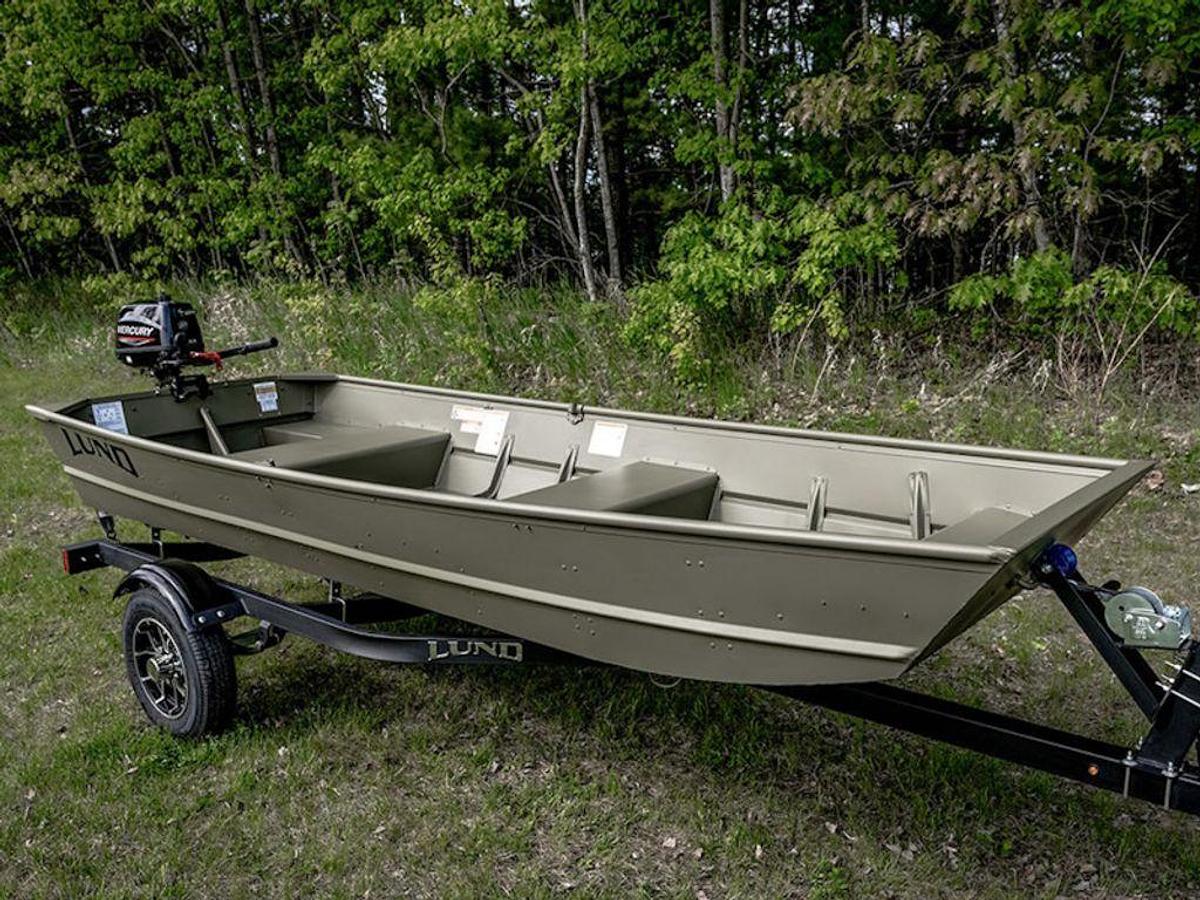 2026 Lund 1440M Tiller