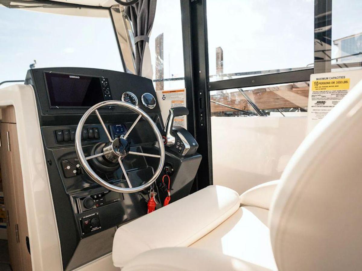 2025 Bayliner T23 Pilothouse Base