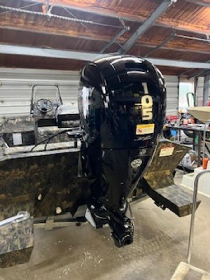 2025 Lowe Boats RX1870 Pathfinder