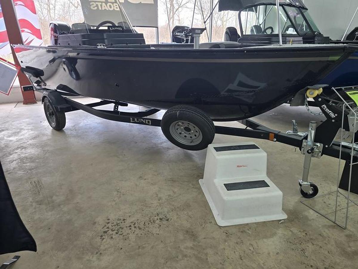 2026 Lund 1650 Angler SS