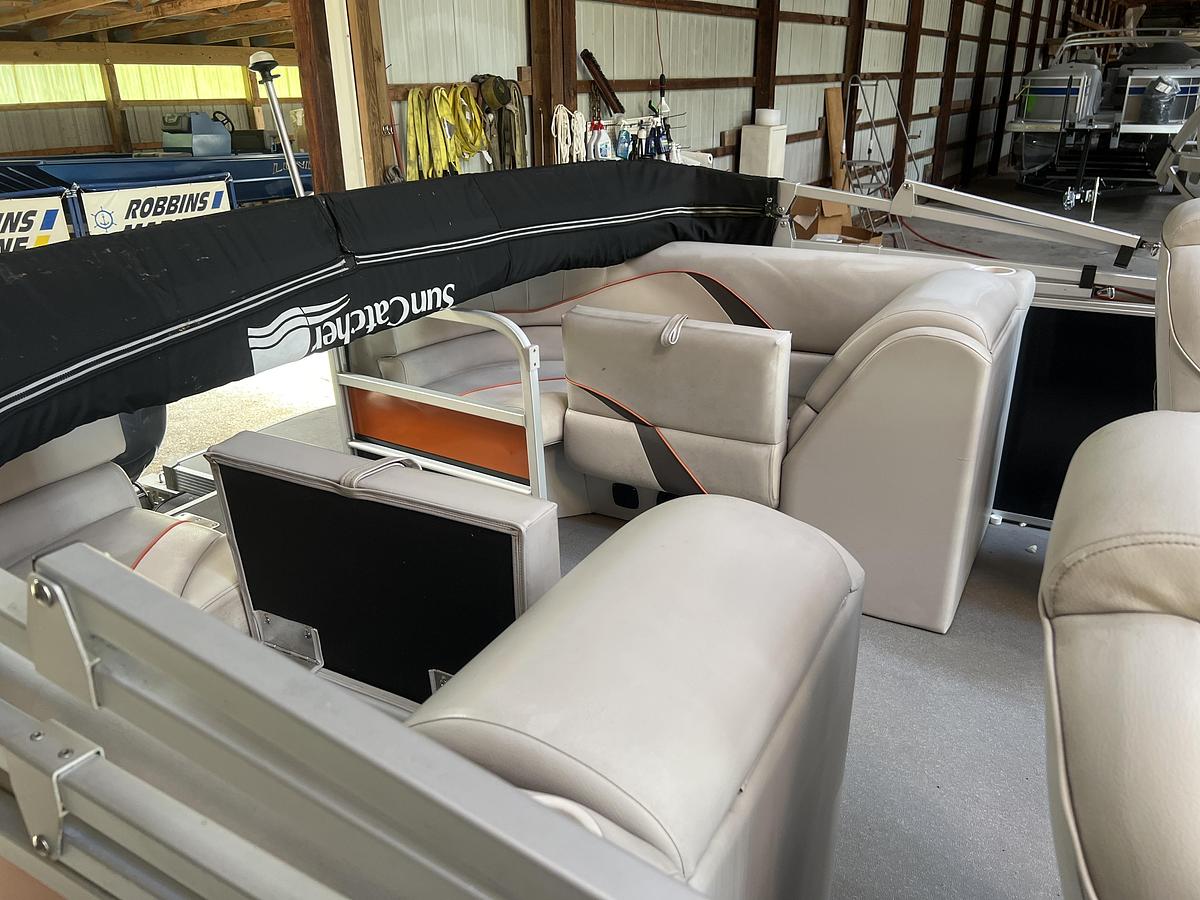 Used G3 PONTOON