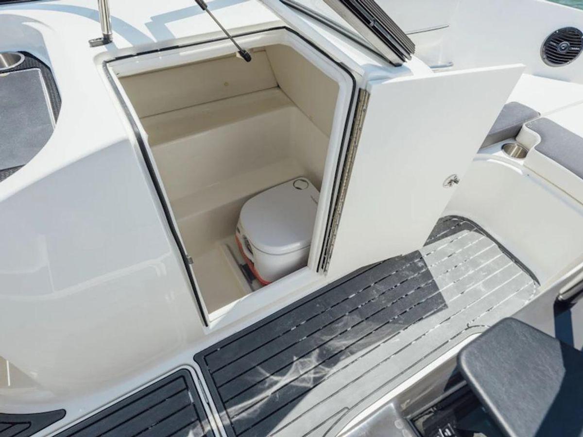 2026 Bayliner VR6 Outboard Base