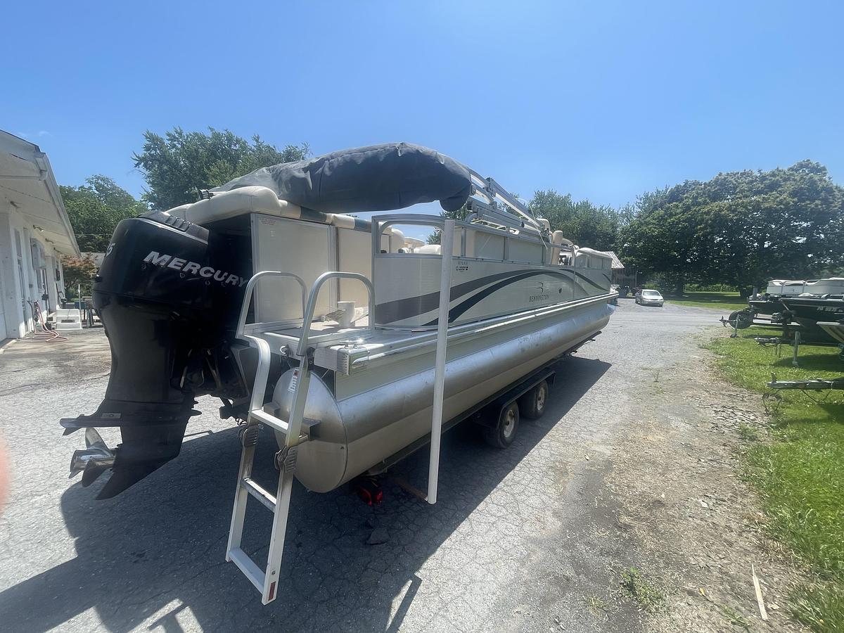 Used 2005 BENNINGTON 2575 RLX