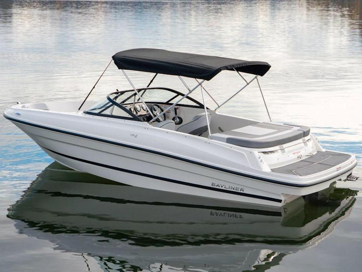 2025 Bayliner VR4 Bowrider Base
