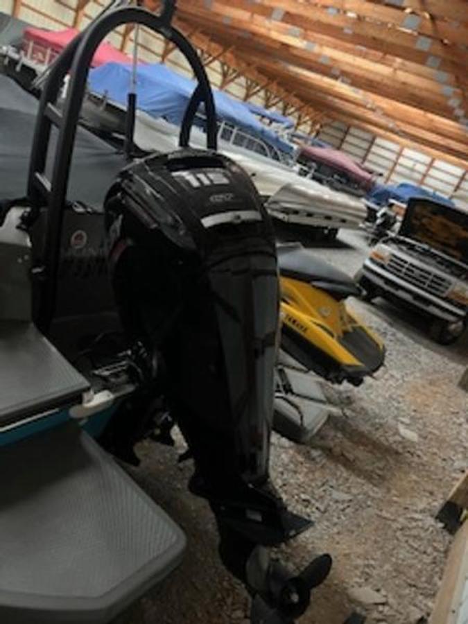 Used 2022 Bayliner Element E18