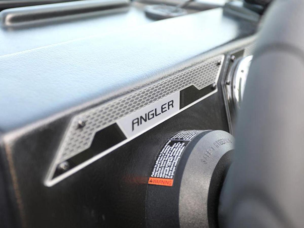 2026 Lund 1650 Angler SS