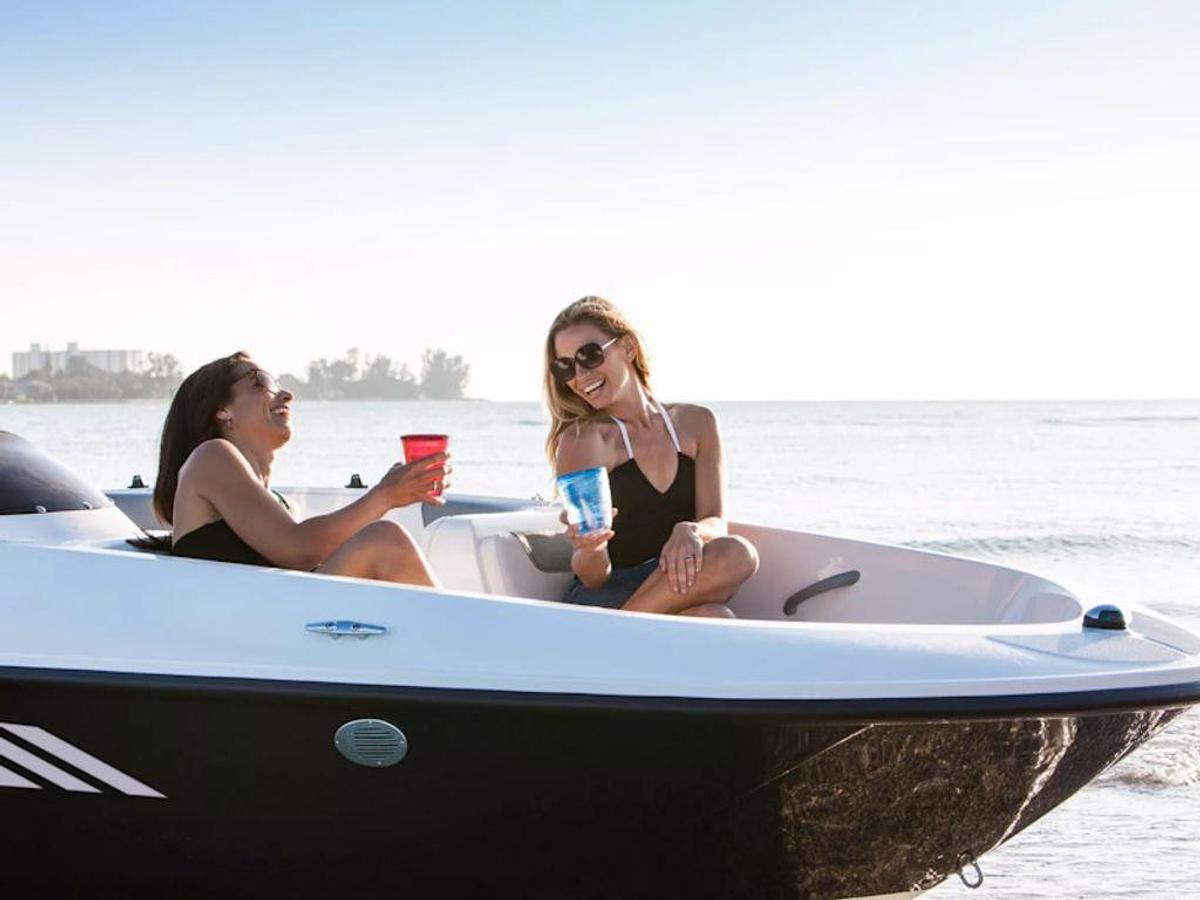2025 Bayliner Element E16 Base