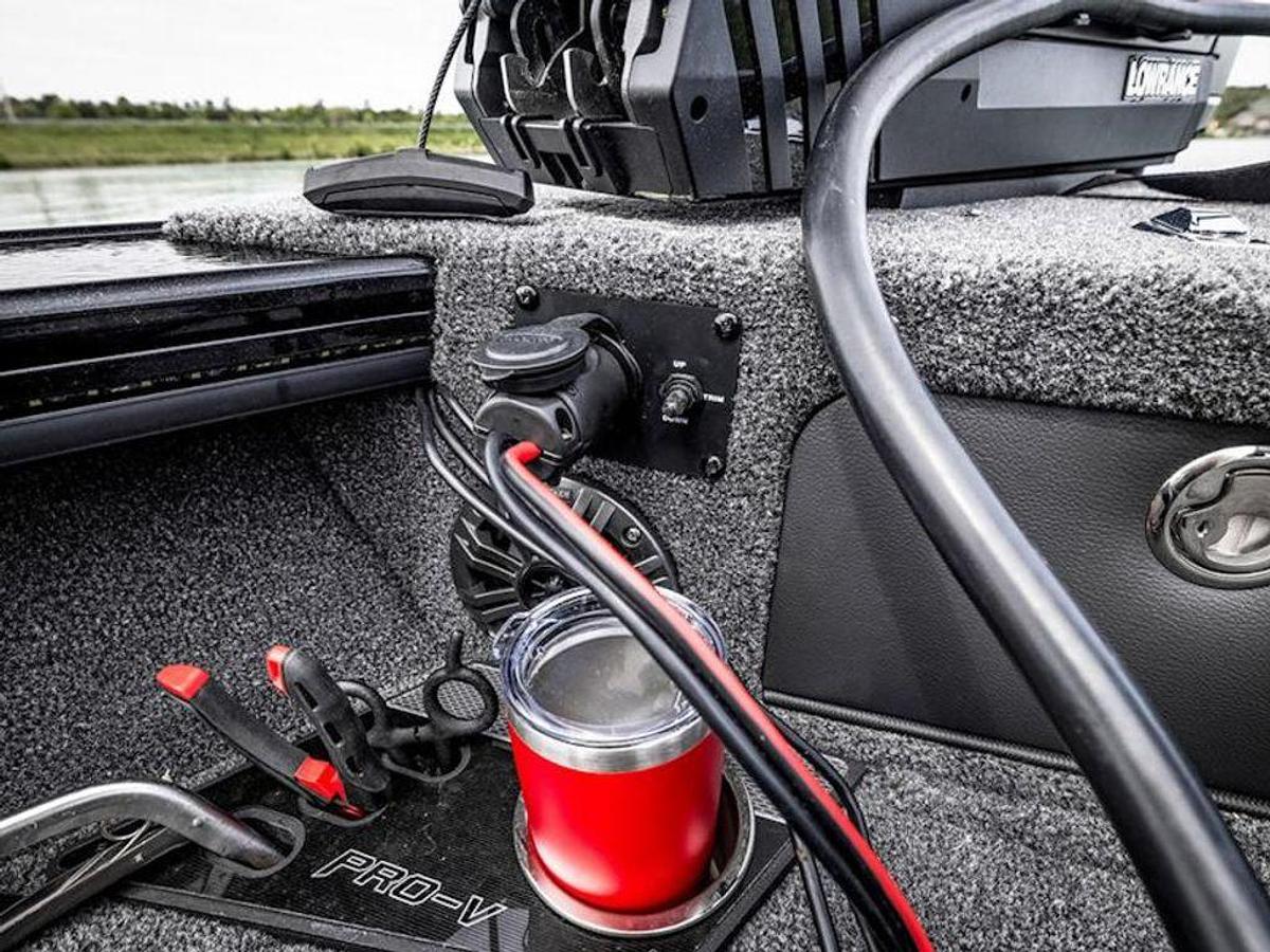 2026 Lund 2175 Pro-V Sport