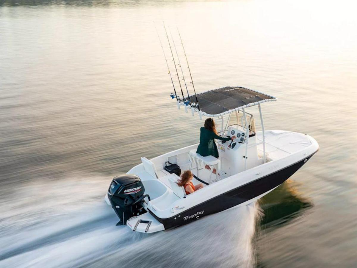 2025 Bayliner T18 Base