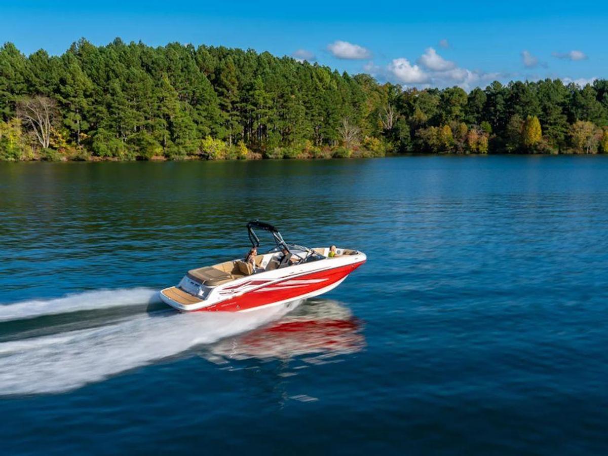 2025 Bayliner VR6 Bowrider Base