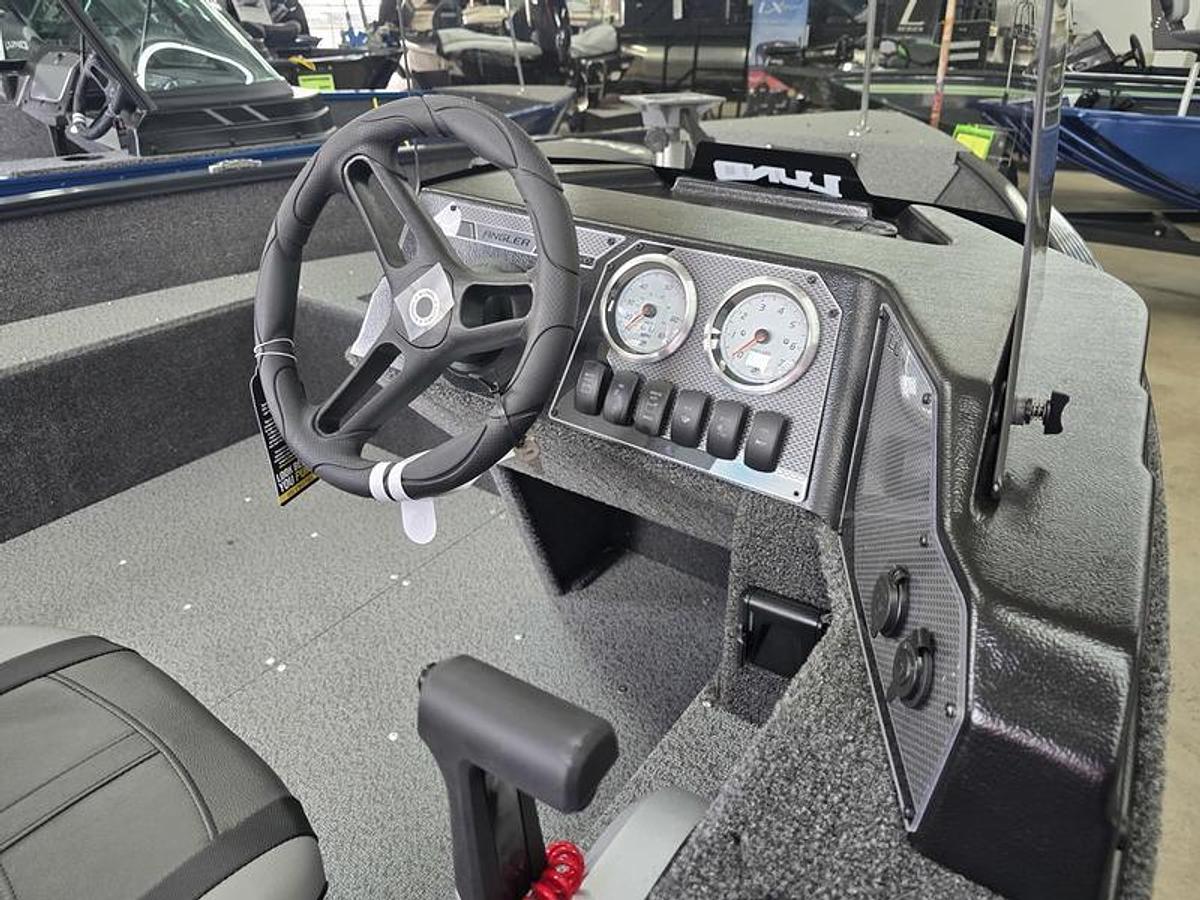 2026 Lund 1650 Angler SS