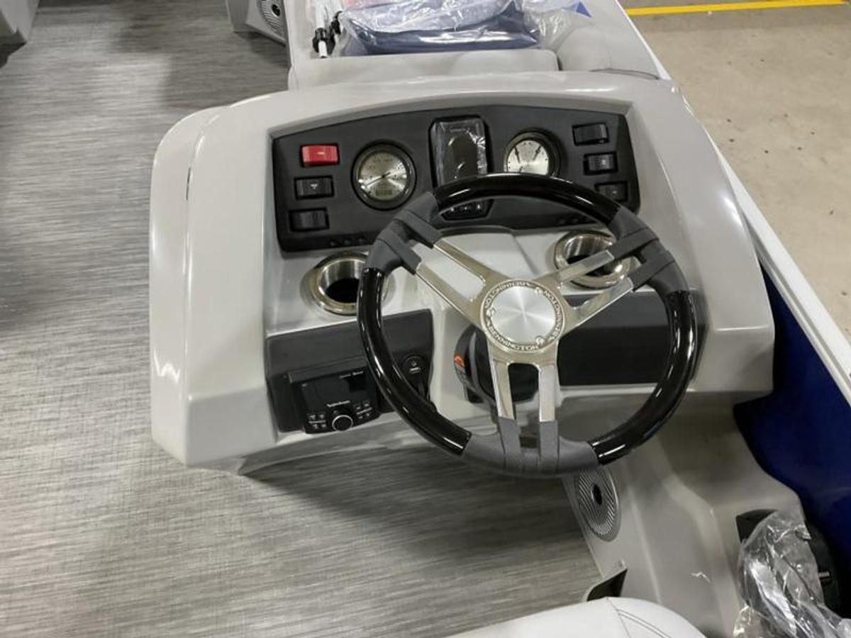 2023 Bennington 22 SXSB
