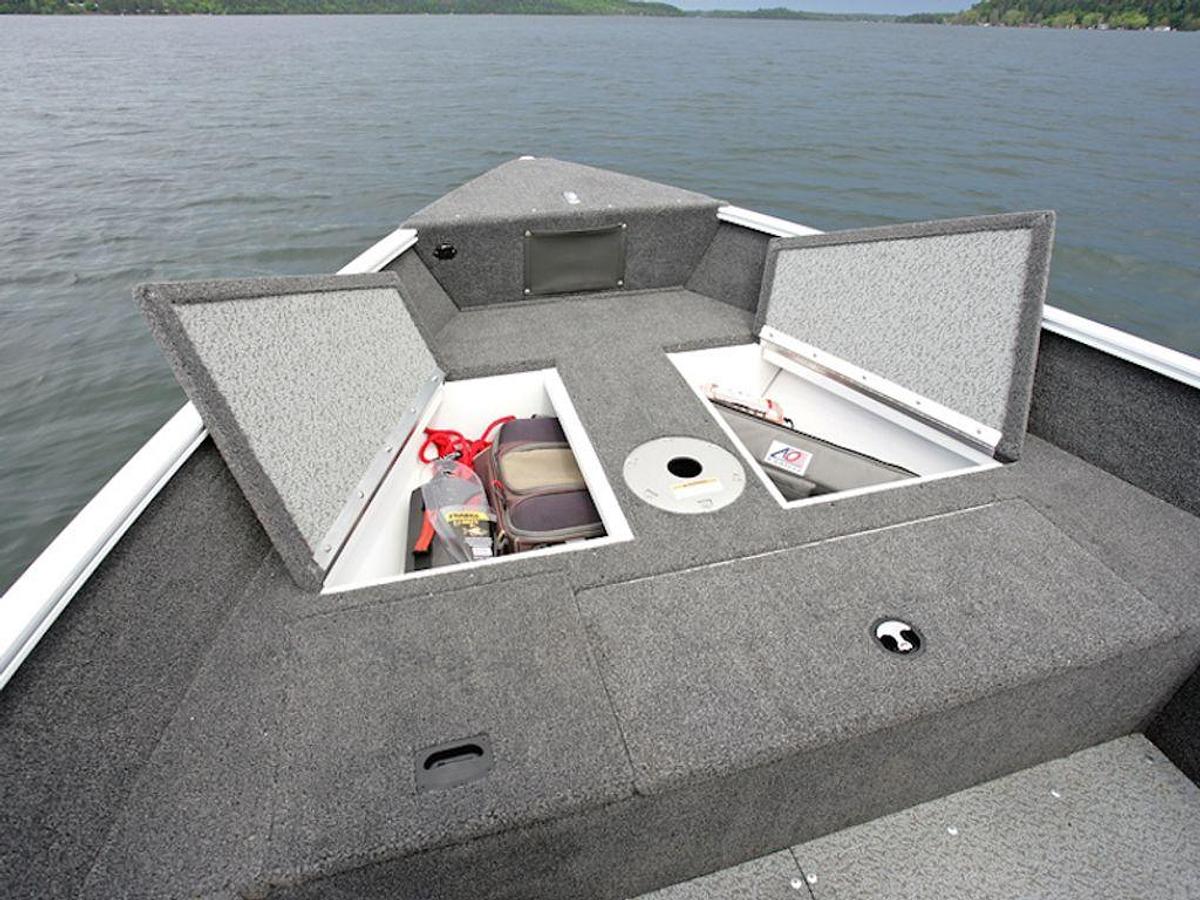 2026 Lund 1650 Angler Tiller