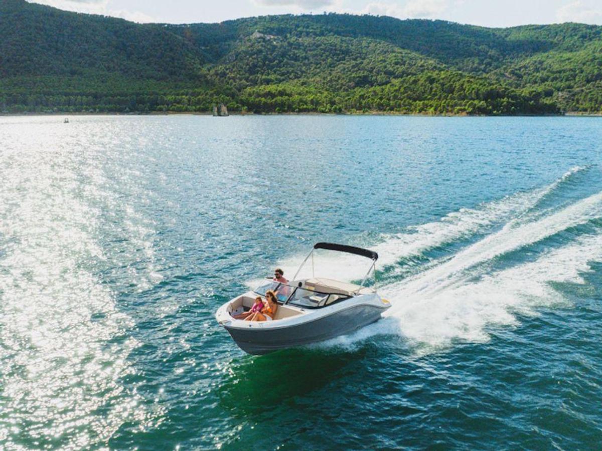 2026 Bayliner V20I Base