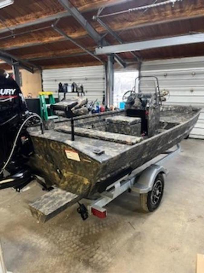 2025 Lowe Boats RX1870 Pathfinder