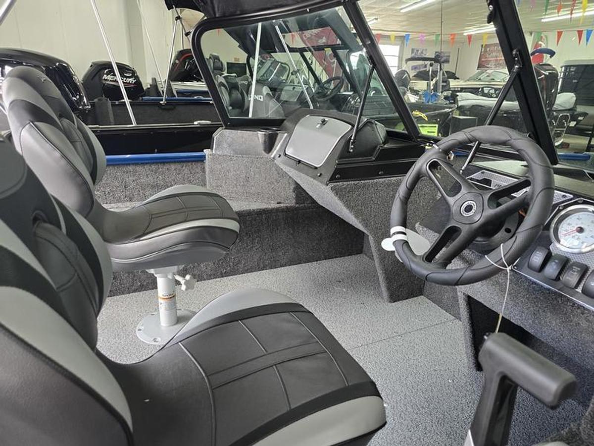 2026 Lund 1650 Angler Sport