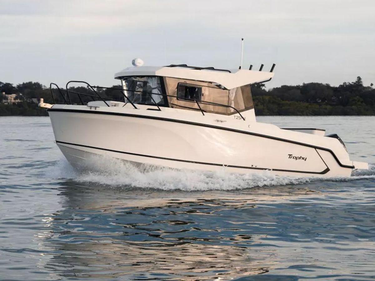 2025 Bayliner T25 Pilothouse Base