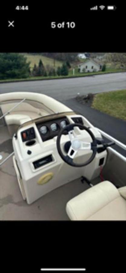 Used 2015 Bennington 22 SLX