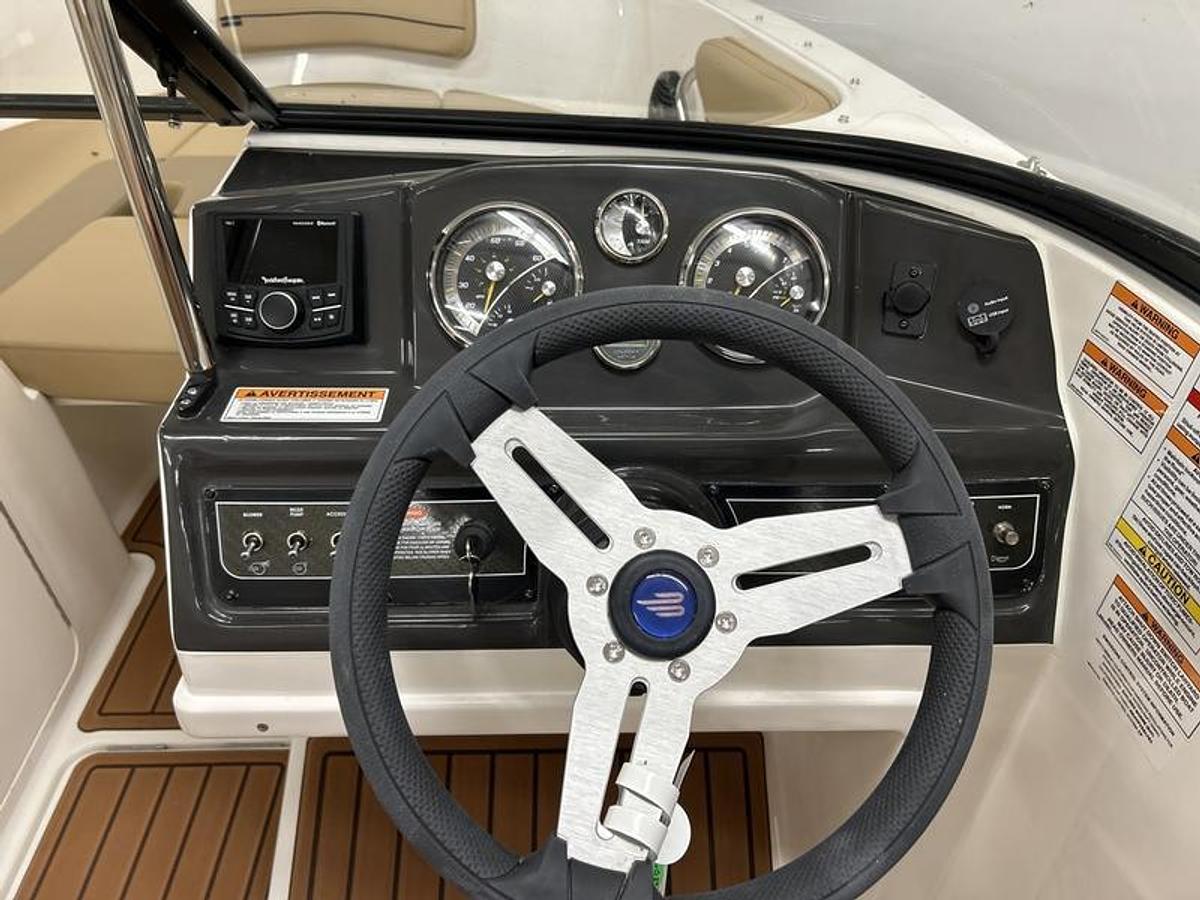 2024 Bayliner VR4 Bowrider I/O