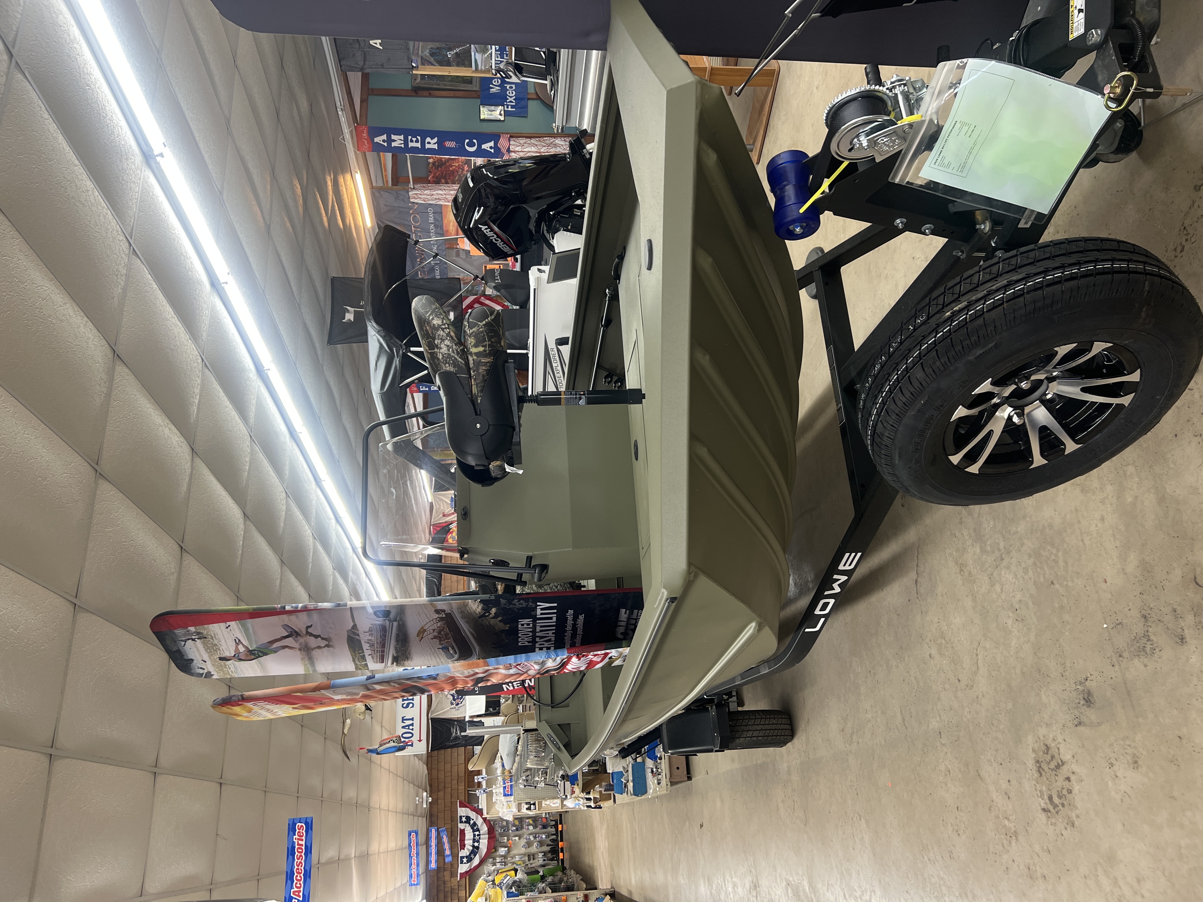 2026 LOWE RX1760PT PATHFINDER